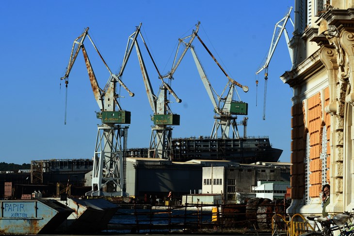Brodogradilište Uljanik (Snimio Milivoj Mijošek)